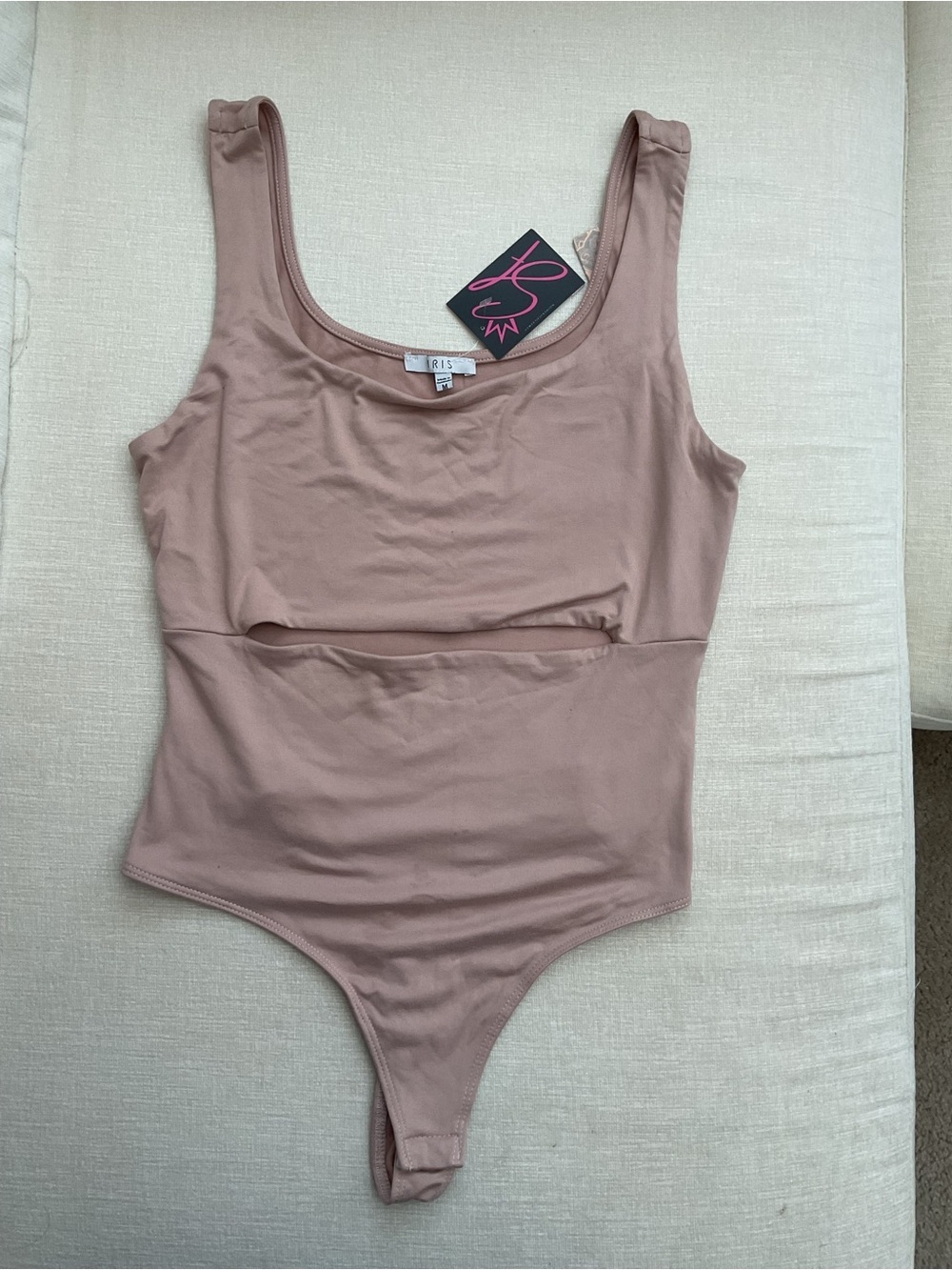 iris Scoop Neck Bodysuit in Mauve Pink